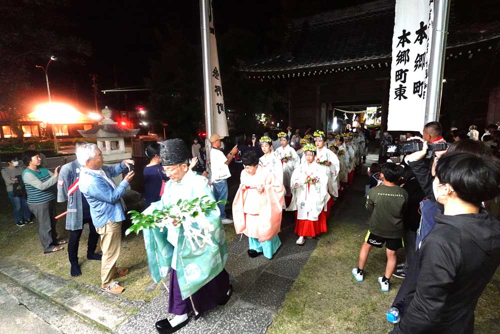 例大祭　拝殿　入場