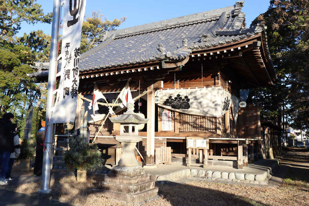 津毛利神社　拝殿