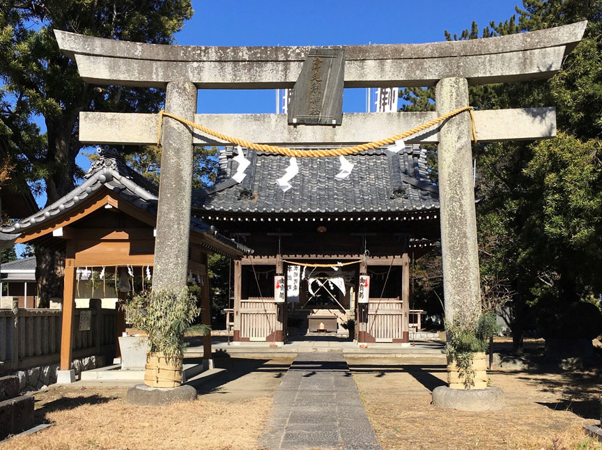 津毛利神社　鳥居